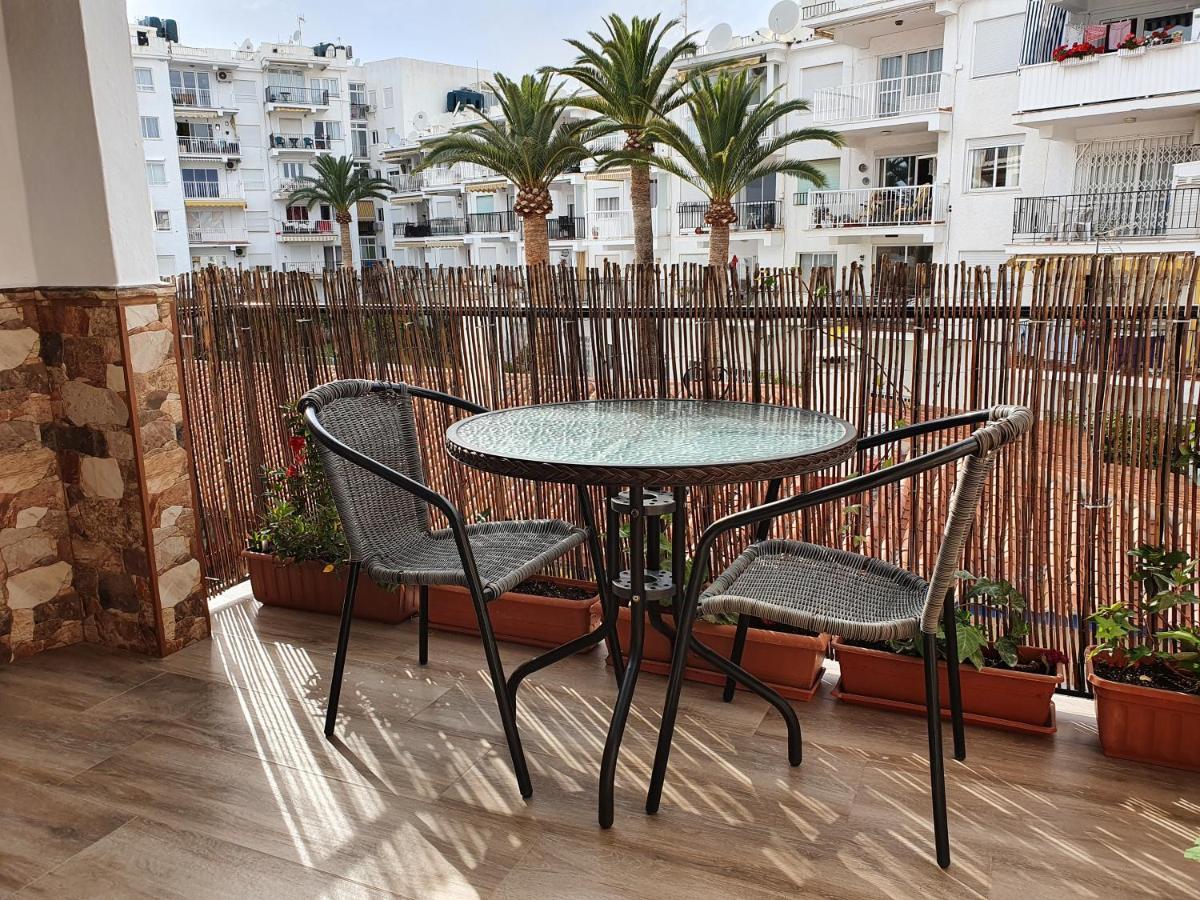 Rico Apartaments Parador Nerja Bagian luar foto