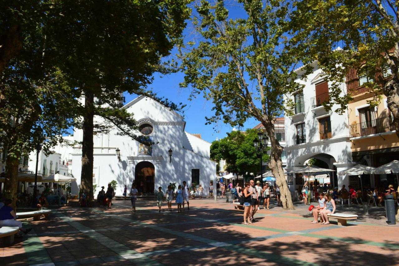 Rico Apartaments Parador Nerja Bagian luar foto